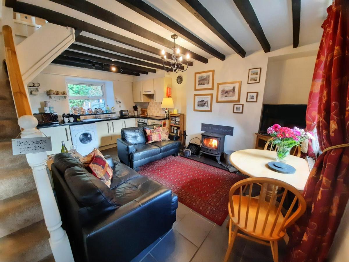 Bwthyn Ger Afon Riverplace Cottage ブライナイ・フェスティニオグ エクステリア 写真