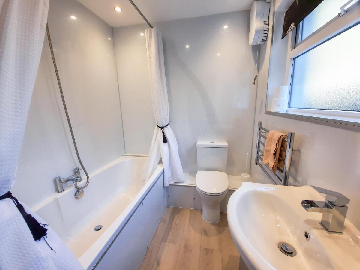 Bwthyn Ger Afon Riverplace Cottage ブライナイ・フェスティニオグ エクステリア 写真