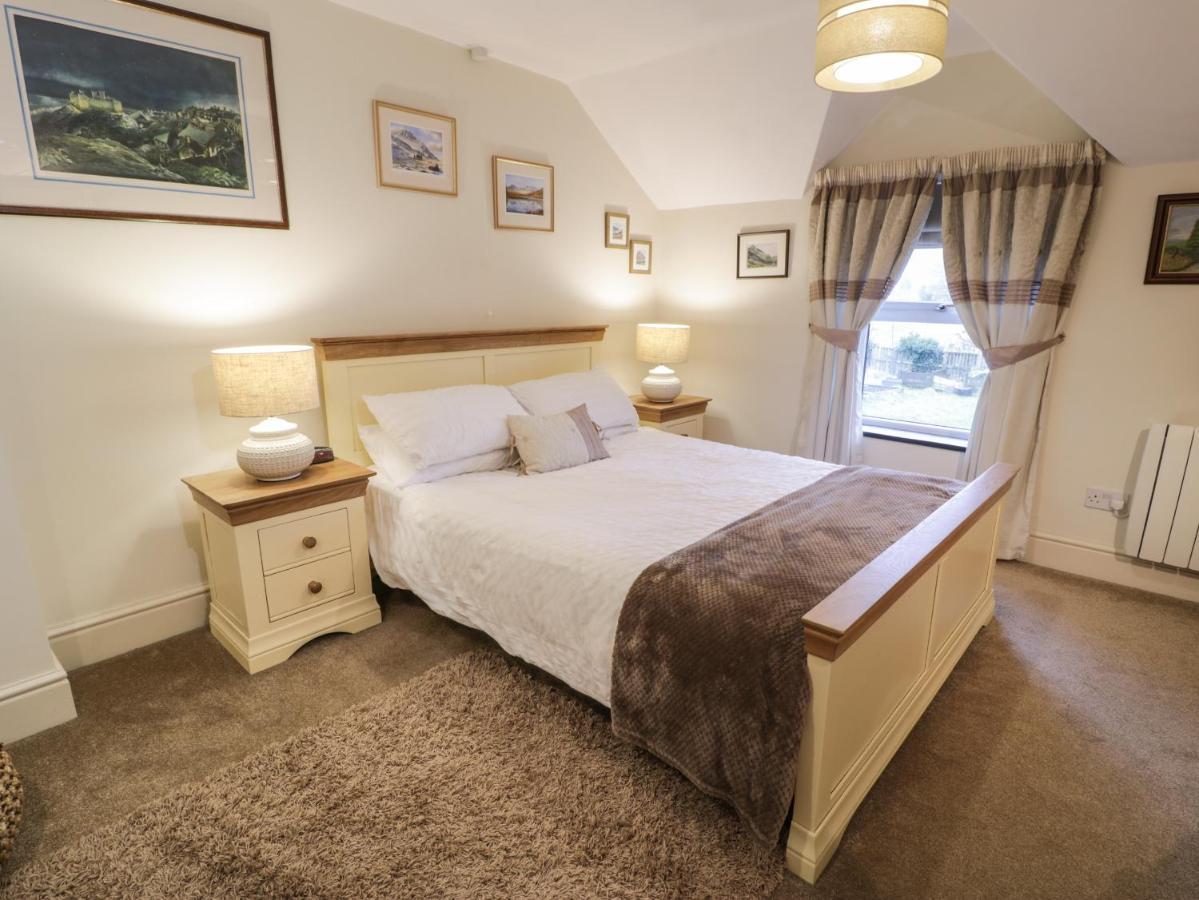Bwthyn Ger Afon Riverplace Cottage ブライナイ・フェスティニオグ エクステリア 写真
